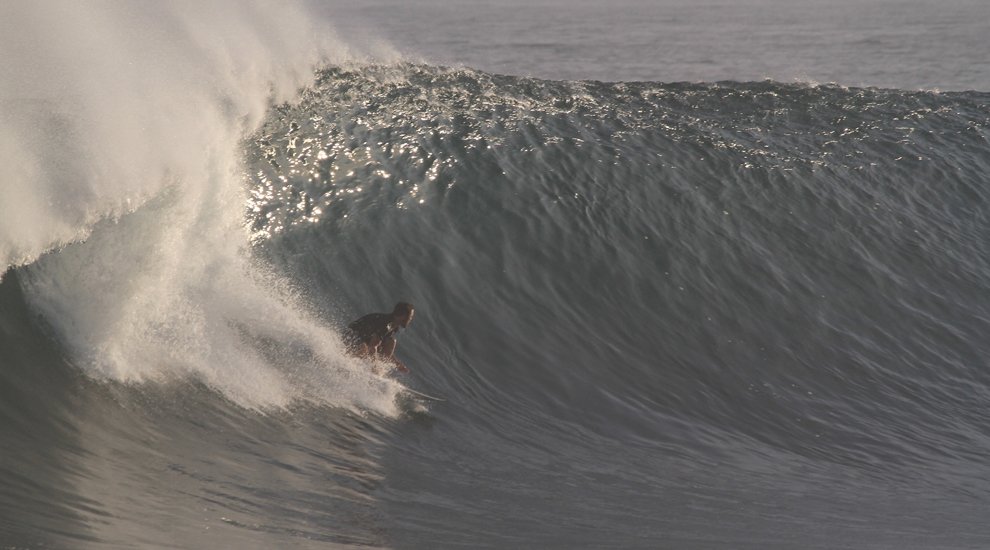 SurflineEspanol's tweet photo. Indonesia para los hispanoamericanos. Aurelio, Cabezón, Luisma, Manuel, Lele, Lucca y Fano https://t.co/GiTtJFs3Nv https://t.co/I8u4nX9QpS