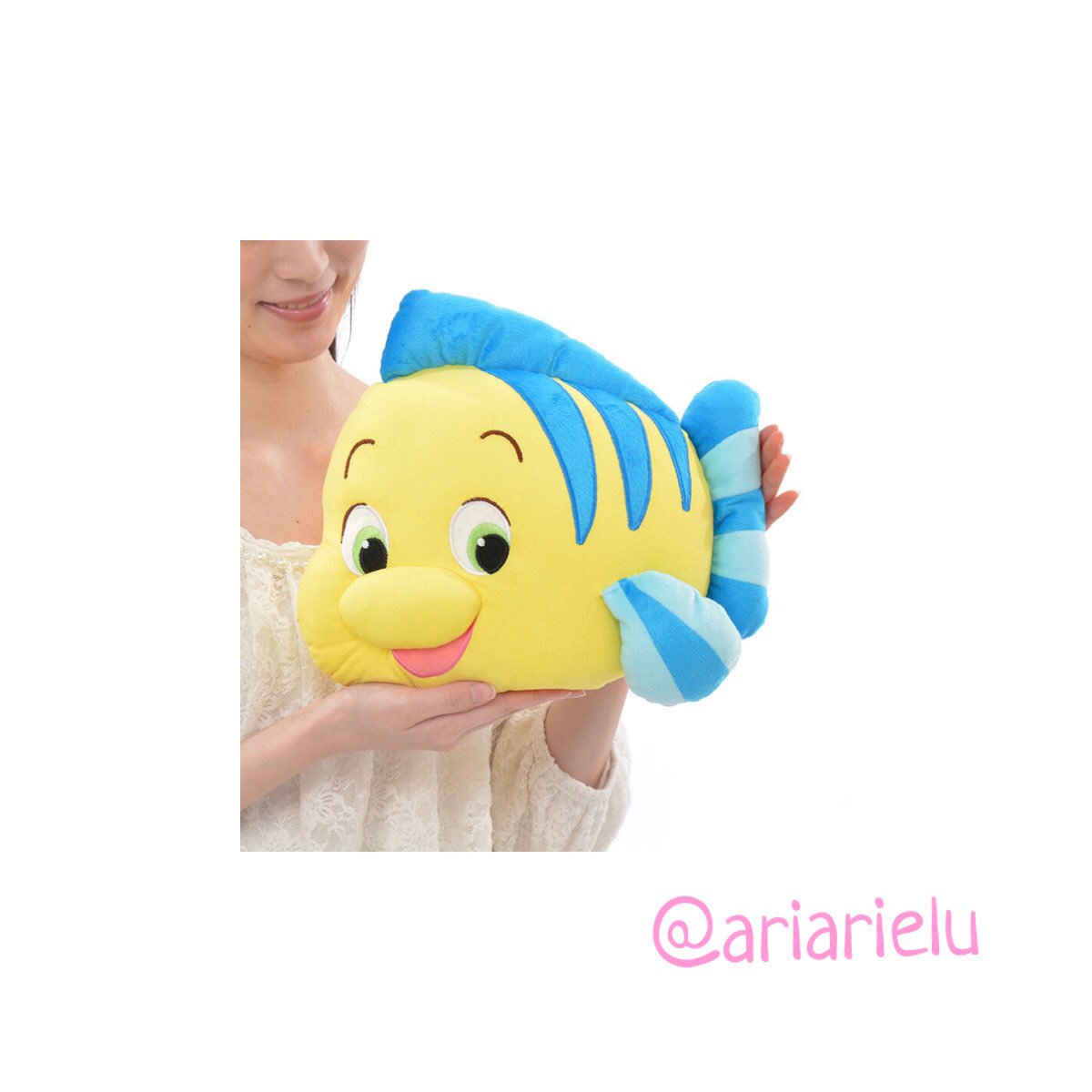 ariarielu's tweet photo. クッションフランダー🐠✨✨
裏面にはセバスチャンの刺繍も☺️💓
💟¥3,024 https://t.co/F0DCrekAJw
