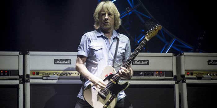 ClassicRockMag's tweet photo. Status Quo's Rick Parfitt suffers suspected heart attack while in Turkey: https://t.co/tEh5ahpiuR https://t.co/sMjgrbA0wk