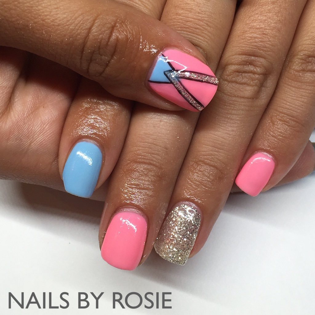 nailsbyrosiew's tweet photo. #nails #nailart #biogel #showscratch @BiosculptureGB @pro_beauty @PROHairBeauty @ScratchMagazine @BioSculptureUSA https://t.co/UvwjaeBbXU
