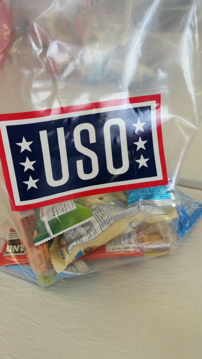 Oregon9095's tweet photo. Way to go team @HPE! We packed 1,615 @the_USO care packages! @HPE_Services @cgrabowski12 https://t.co/PodXBTqMqJ
