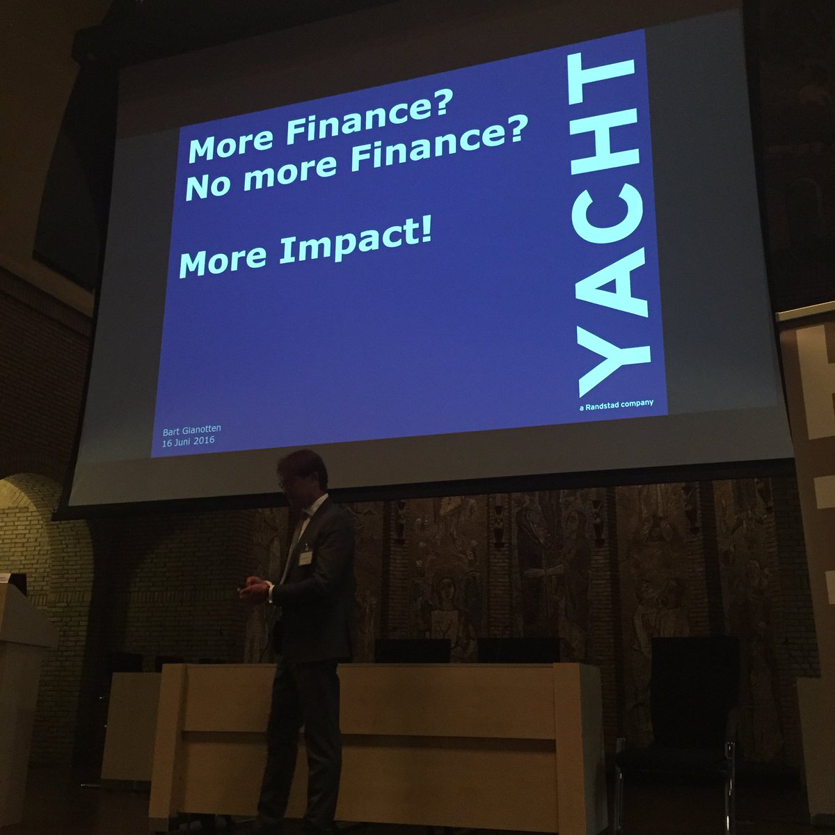 misja05's tweet photo. Wel zijn begonnen! #foodforfinancials #maastrichtuniversity #bartgianotten #cfo #yachtnl https://t.co/g0vt1RA0iE