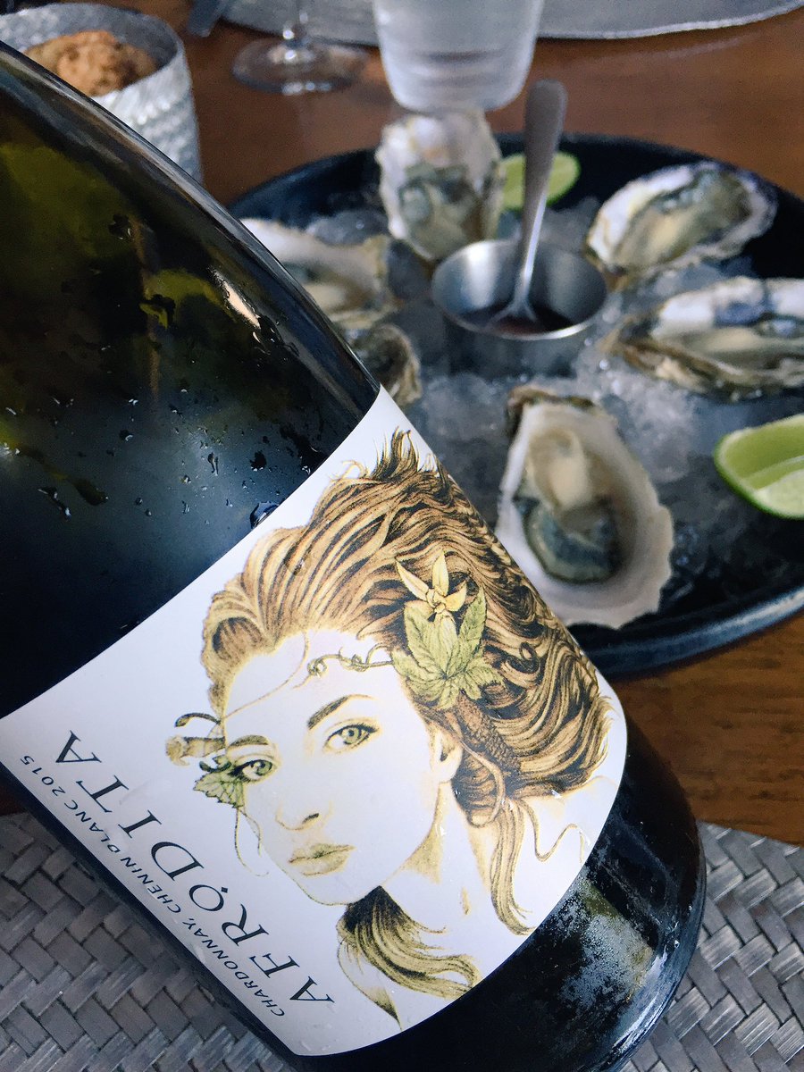 Definitivamente una combinación ganadora son unos ostiones con Afrodita de <a href="/latrinidadvinos/">Vinicola La Trinidad</a> por su frescura y acidez