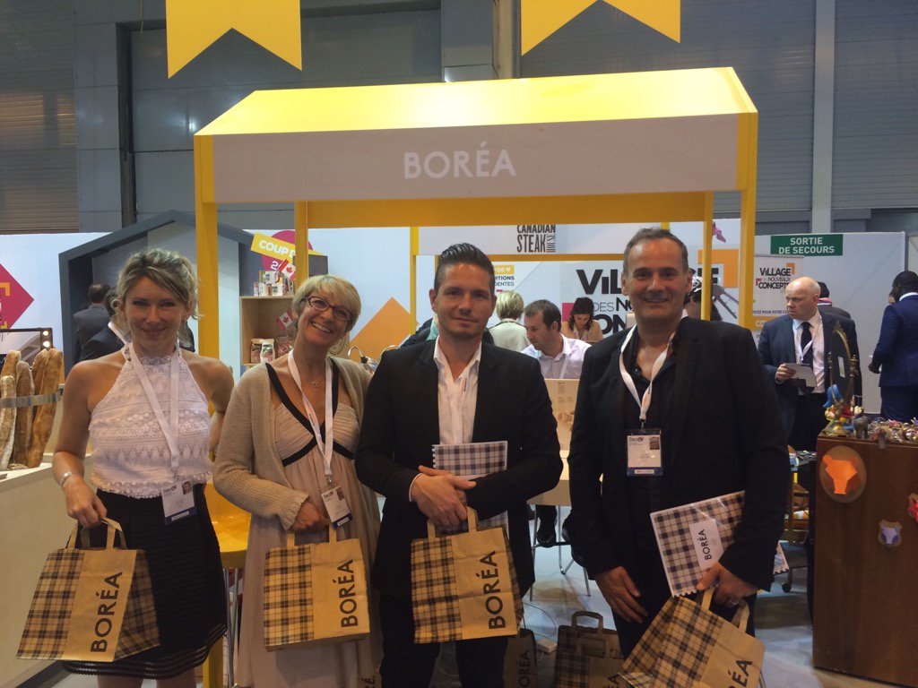 BurnerSam's tweet photo. #Siec2016. @BoreaInfo Coup de Cœur Village Nouveaux Concepts @Territoires_MKG @Franchise_Expo @siec_online https://t.co/HCO4q9htdS