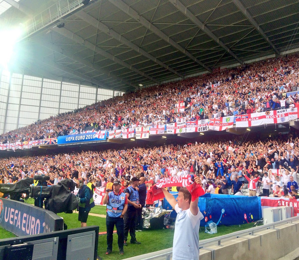 AV_Connor's tweet photo. Proud to be English https://t.co/DjZmI6MQGC