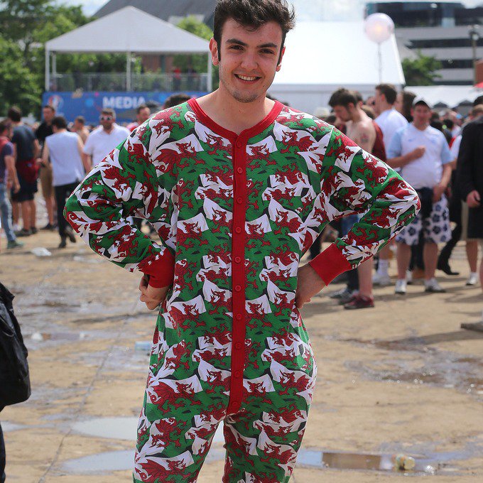 Voir l'image sur Twitter