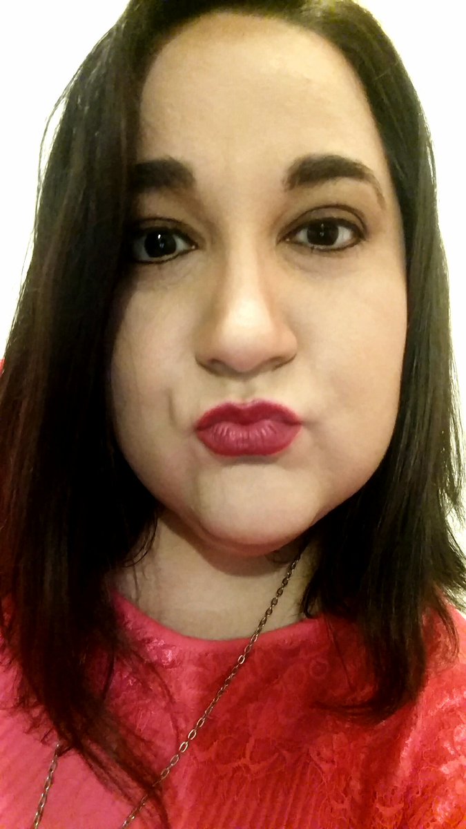 mandisiler's tweet image. On this my birthday, I send the love out and birthday kisses! #blessed #notolderjustwiser