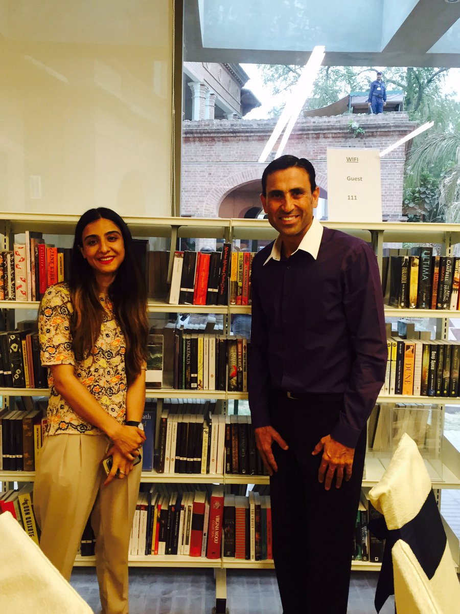 pkBritish's tweet photo. Great to see the PK team at our library in Lahore. Our  director @MaaryaR with Younis Khan @DFIDLahore @ukinpakistan https://t.co/ShtoQsQWZK