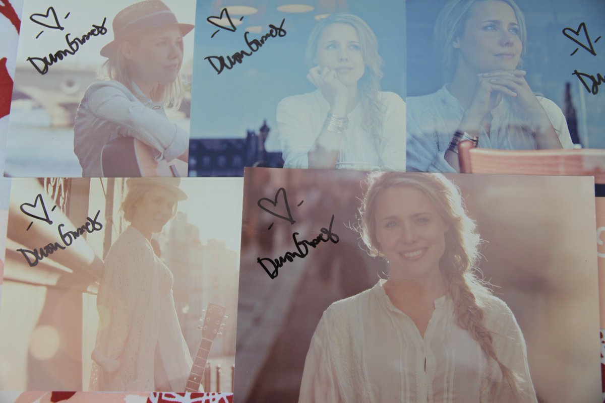 DevonGravesFans's tweet photo. #RT + follow @DevonGravesOff
Une photo dédicacée de #DevonGraves est à gagner
(tirage au sort) https://t.co/rgVMsVXrw9