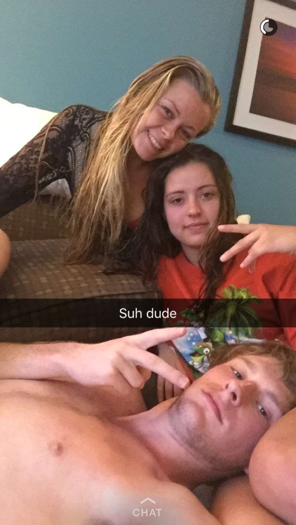 sallymorse's tweet photo. HBD ya fool!!!! So glad to have ya in walking distance both in hpt and in lex. Love ya tons!!!! ❤️🎉 @Chancat_5 https://t.co/nGlqJ7qXTq