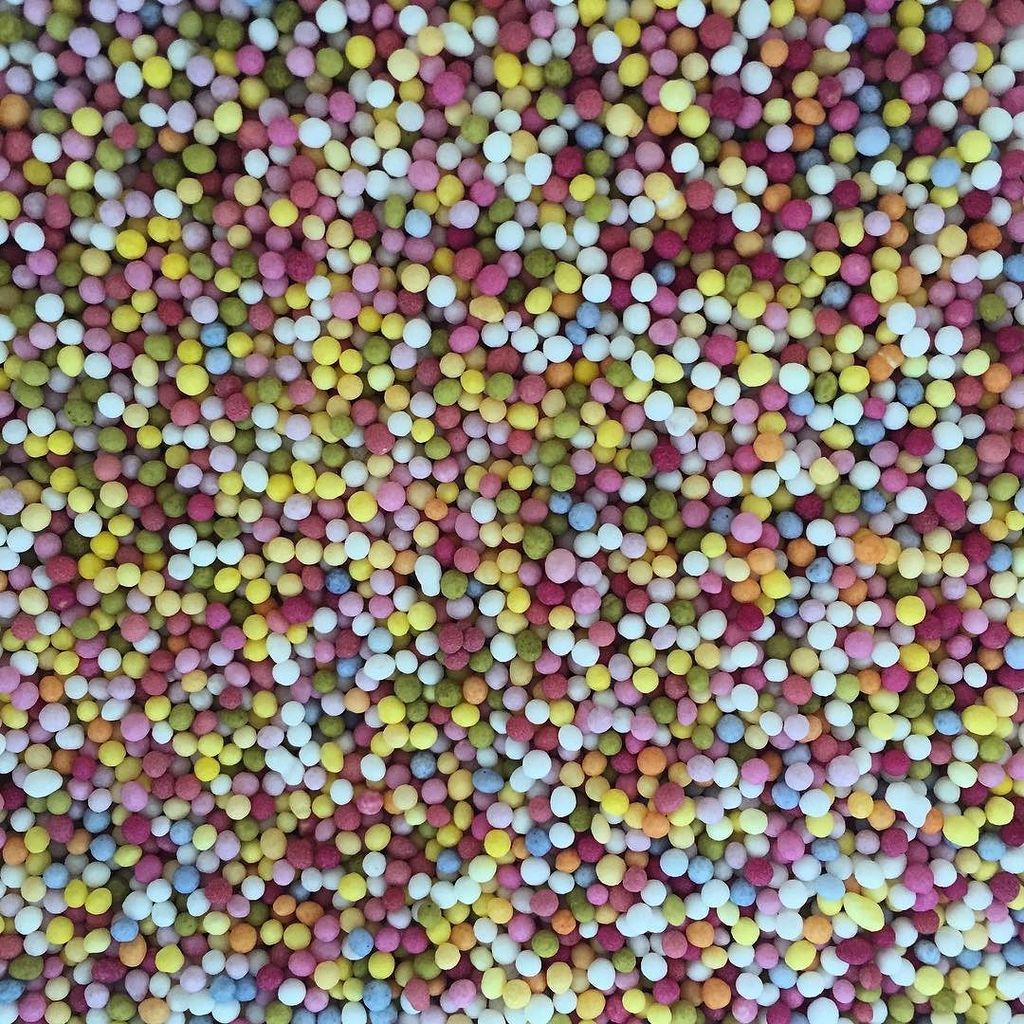 HollyBellMummy's tweet photo. Sprinkles = party time! #birthday #party #sprinkles https://t.co/fMHnlIpndn https://t.co/L3iViRop8V