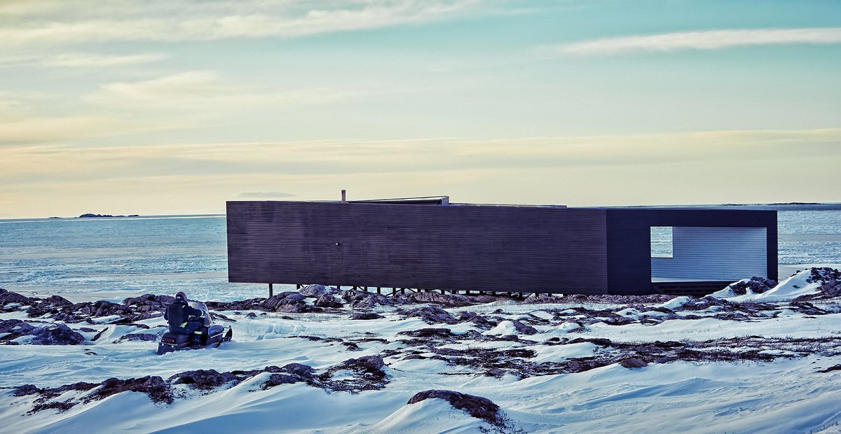DanLimPhoto's tweet image. The artist residence on #FogoIsland. What a place to be #inspired