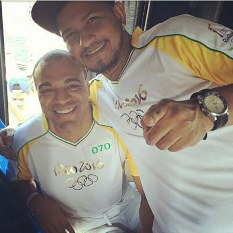 maderito_marcos's tweet photo. Eu e o mano @denilsonshow obrigado mano Belém te ama.. 
By Marcos Maderito da Gang do Eletro
Volte sempre !! https://t.co/TGXn4POsqG