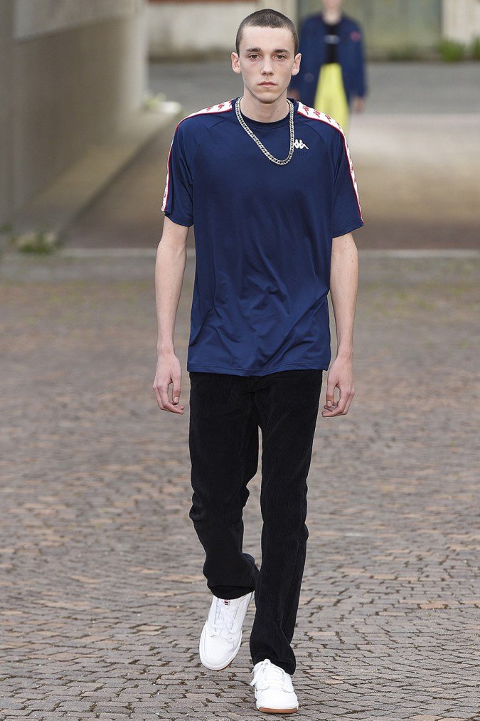 MFCrew_'s tweet photo. | MODA | #GoshaRubchinskiy trae nueva colección. Prendas muy retro de #Fila, #Kappa, #SergioTacchini entre otras. https://t.co/H5NW1zJ6GQ