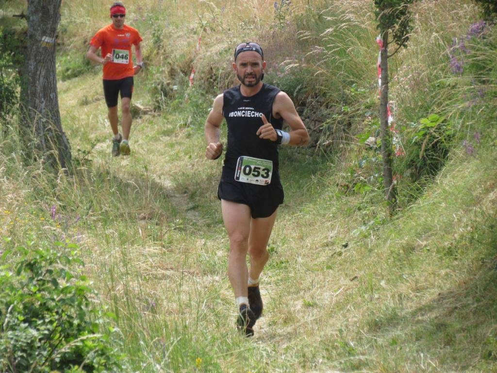 Juan Carlos Apilluelo y Beatriz Valadés lideran la clasificación del Circuito Trangoworld… …aspirenaicastrangoworld.wordpress.com/2016/06/16/jua…