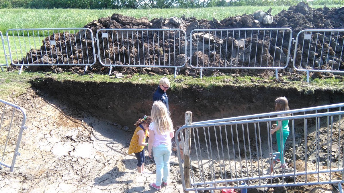 Dirt_Science's tweet photo. @IFarmers @Steve95226621 @GREATsoils @SoilAssociation we also did this for @OpenFarmSunday #ofs15 & #ofs16 https://t.co/fzs04k6Axj
