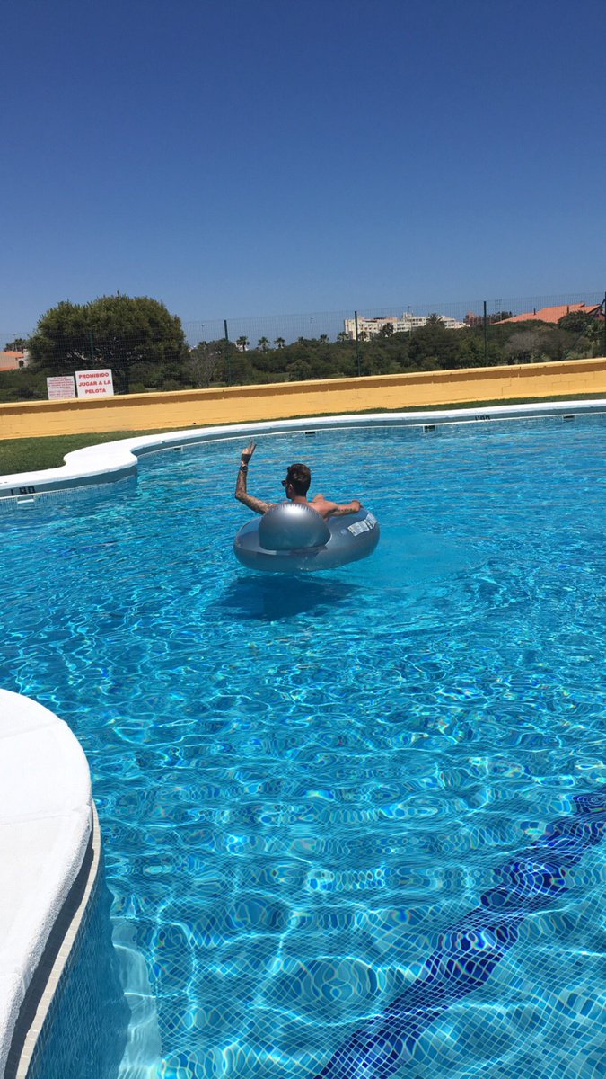 franyomopa's tweet photo. Al buen tiempo,mejor cara 😎👌🏻💯 https://t.co/SYOkcoQVyU