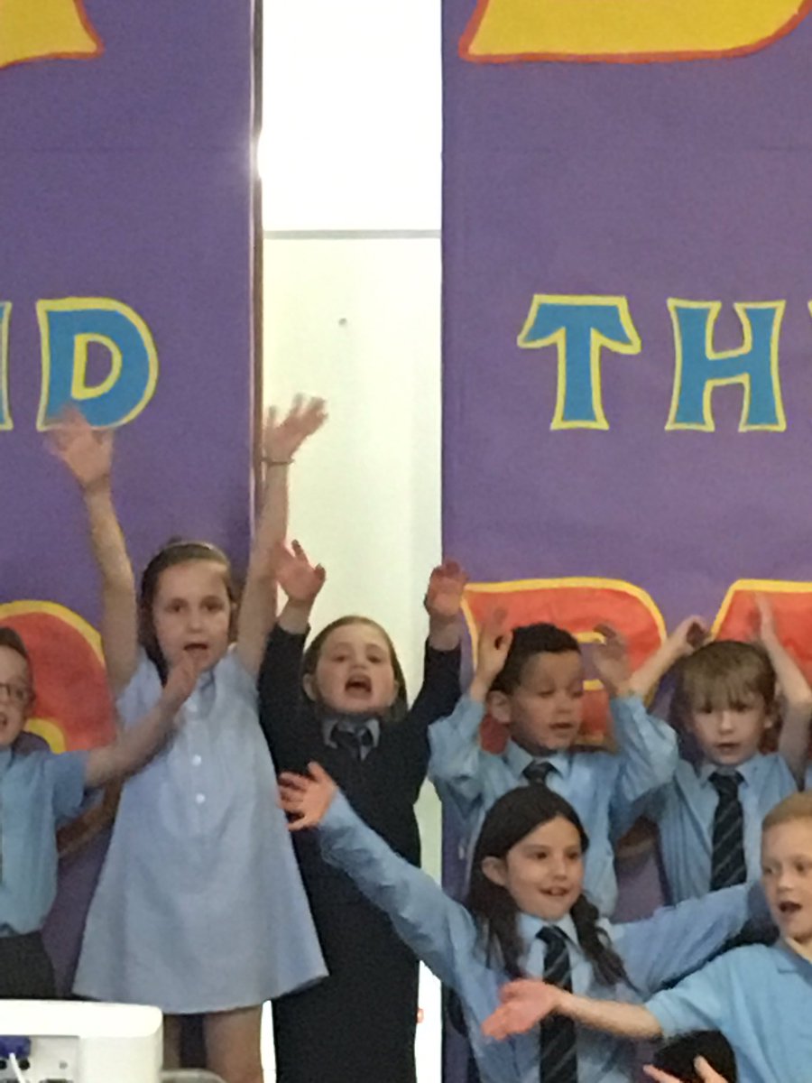 primary_2b's tweet photo. #successfullearners #confidentindividuals @saintninians https://t.co/VxAo6SJiMd