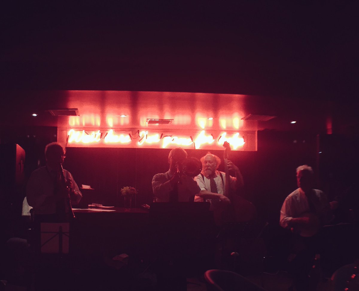 EncoreInverness's tweet photo. The Ness River Rhythm Kings make their fantastic Encore debut! #jazz #jazzhighland #highlandmusic #invernessmusic https://t.co/qrDEfNfe4C