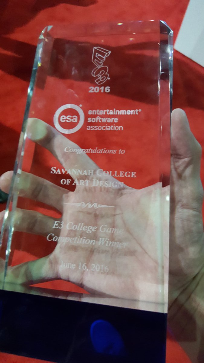 JustinCouchot's tweet photo. We won the @E3 College Game Competition with our #VR game #BrobotBeatDown made in @UnrealEngine https://t.co/QS06uFelYf