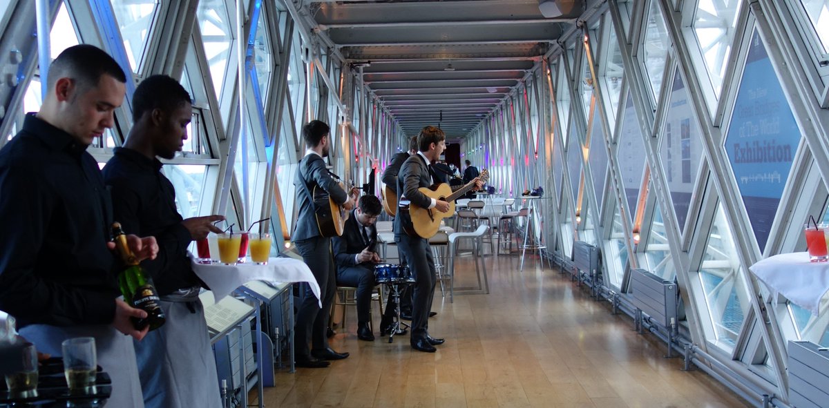 _GSLive_'s tweet photo. A Royal welcome for a musical evening! #Britishtheme #VIPdinner #Beatles #music #TowerOfLondon #entertainment https://t.co/nWyusbpzTu