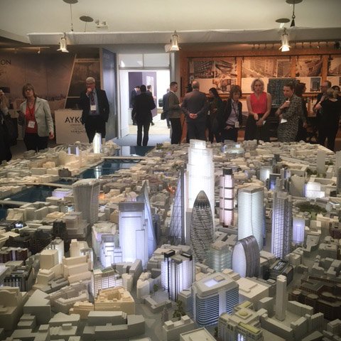 DBOXglobal's tweet photo. #DBOX at #LREF #LREF2016 in #BerkeleySquare #London #RealEstate https://t.co/FdFl72nGJw