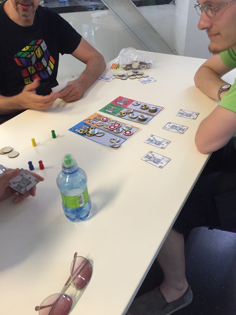 digichampAT's tweet photo. Heute #Spieletag im @mqwien #quartier21 #spielen #analog #digital #kinder #erwachsene #gaming https://t.co/3trN0pRqcf