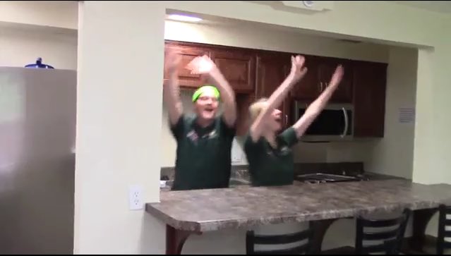 uwgb's tweet photo. Can you tell that @UWGB_ATEAM was excited to welcome #uwgb2020 this past week at R&amp;R? https://t.co/hcWeDNoNkY https://t.co/wEVeLCqTVO
