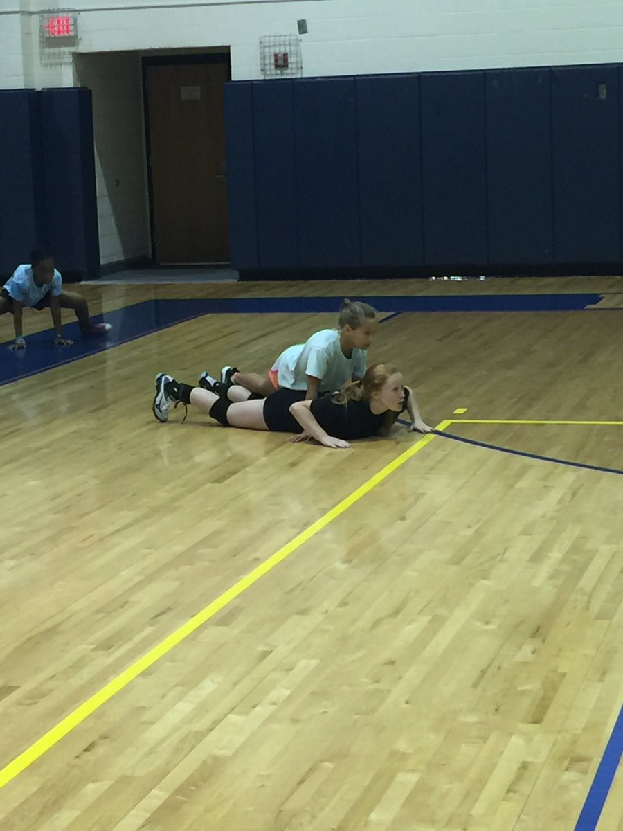 Berkeley Volleyball tweet media