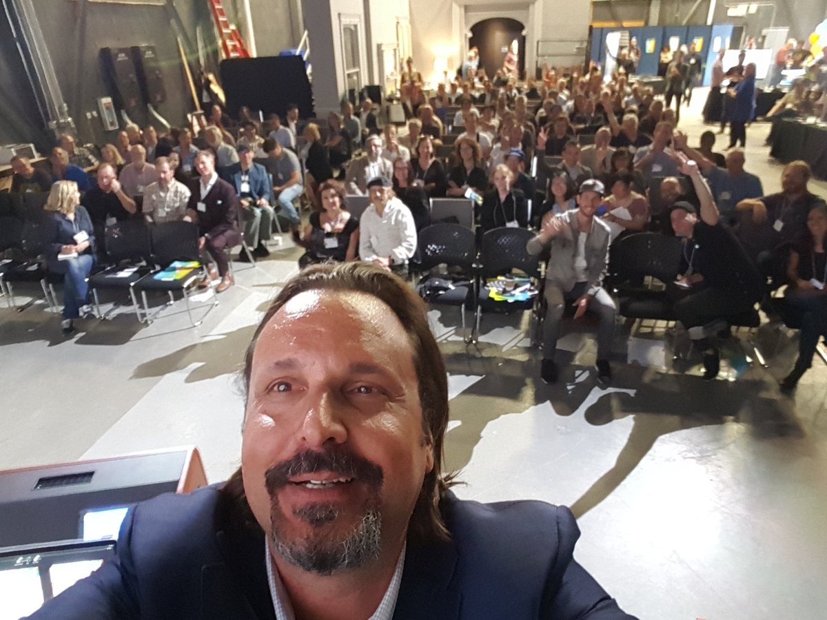 retxedd's tweet photo. Had to it..on stage selfie with the ICFF Industry Day audience #ICFFIndustryDay16 #ICFF16 https://t.co/3jpEjpEJS5