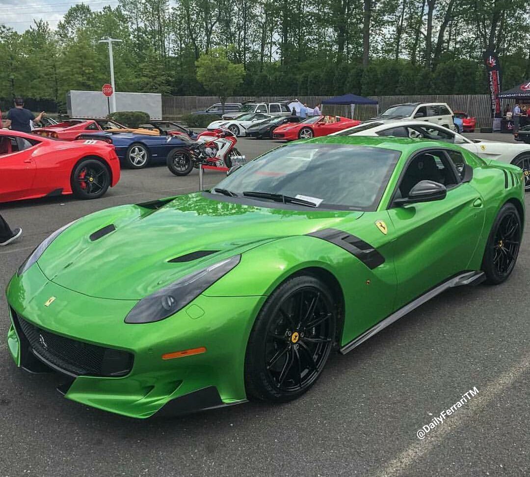 DailyFerrariTM's tweet photo. Beast mode ON. #DailyFerrariTM #Cars #Ferrari #WWCTM https://t.co/wGFB4aDzRy