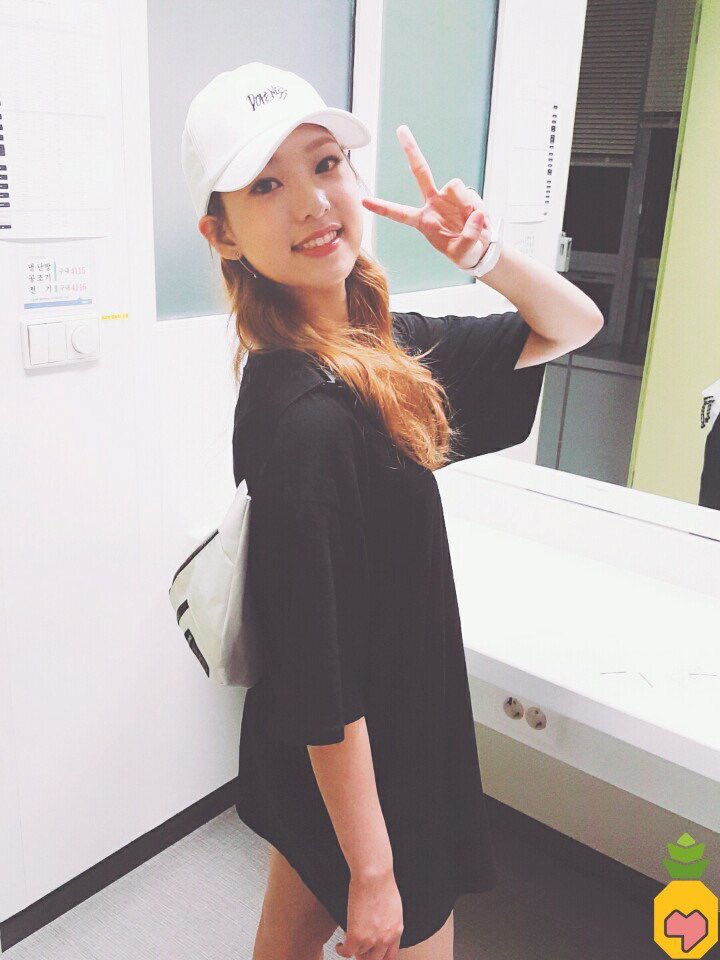 Yena_TH's tweet photo. [Cast/PIC] ♡ Yena คนแมน https://t.co/Y8s88H8xYn