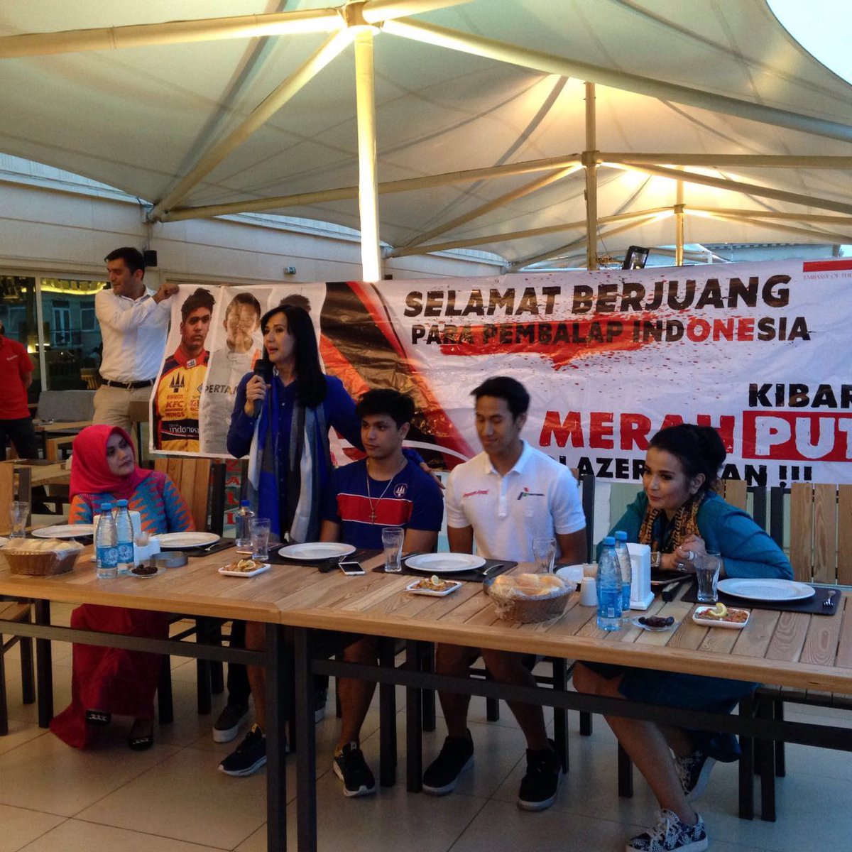 indonesiainbaku's tweet photo. Silaturahmi WNI dan @ppa_official @gelaelized beserta team... https://t.co/JEn2UfECt2