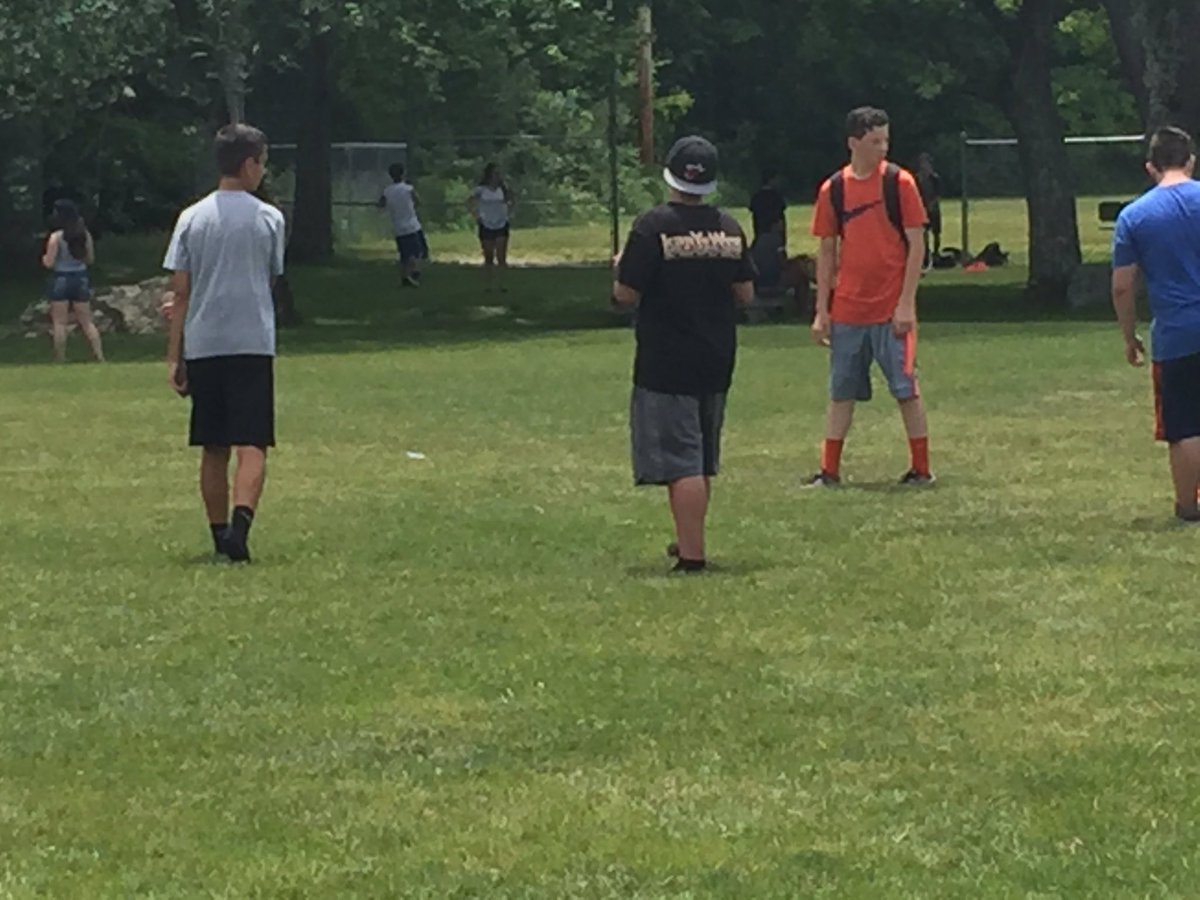 SusanCardente's tweet photo. Last day for 8th graders...enjoying Francis Farm. @Principal_Vance @AP_Homen @KMS_ParentGroup https://t.co/bqF6Utt3XT