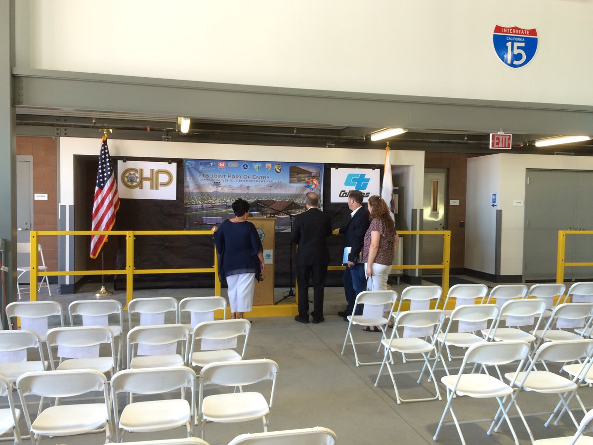 Caltrans8's tweet image. #JointPortofEntry #CVEF #CHP #Caltrans8 Ribbon Cutting Ceremony just South of NV/CA state line