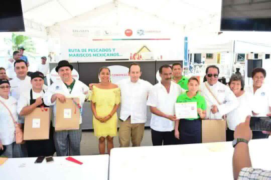 Larutaquerico's tweet photo. Invitan @Conapesca y @Comepesca
Premiación del Concurso Pescachef categoría Amateur y Profesional.
#QueRicaRuta https://t.co/pZ37uK7iWg