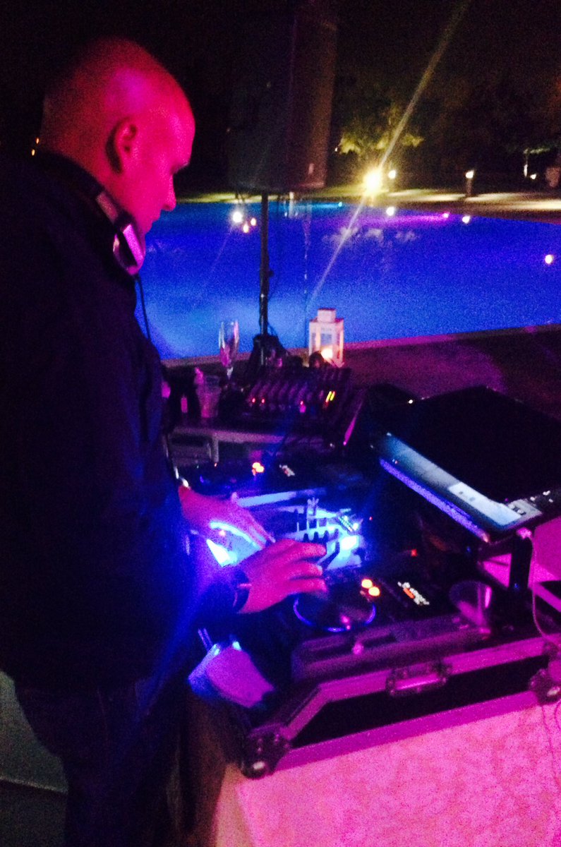 Pino_Rapuano's tweet photo. #djpinore at #pietrabianca ft #nextanimation in #housemusic with #love & #passion
#dj #deejay #pomigliano #house https://t.co/5SJlkf9u5U