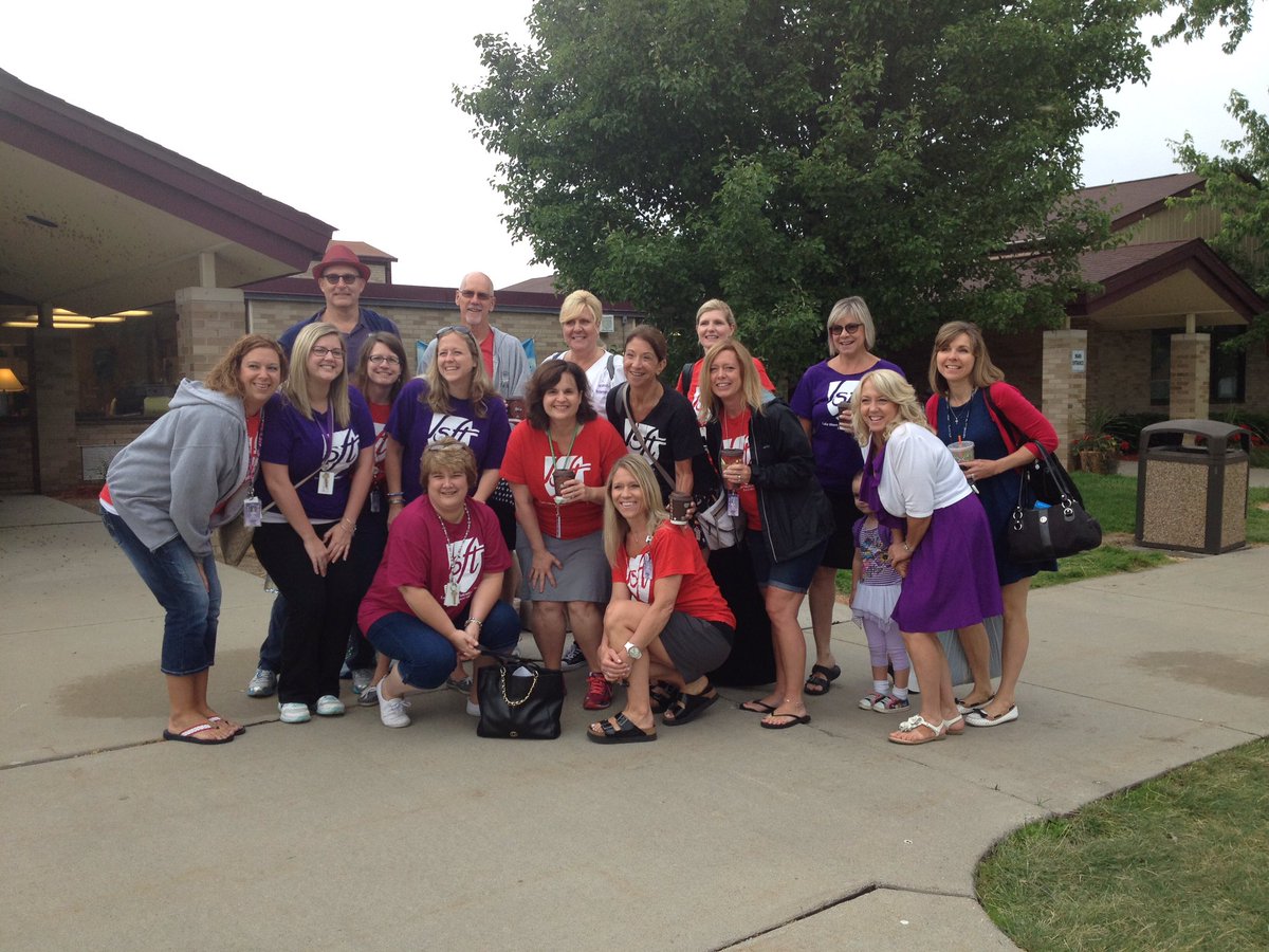 LSFT1465's tweet photo. Violet All Star teachers' last day! And Ms. Grassi's last day after 24 years as a member of the AFTMi!#aftmichigan https://t.co/dX7jDcnxEV
