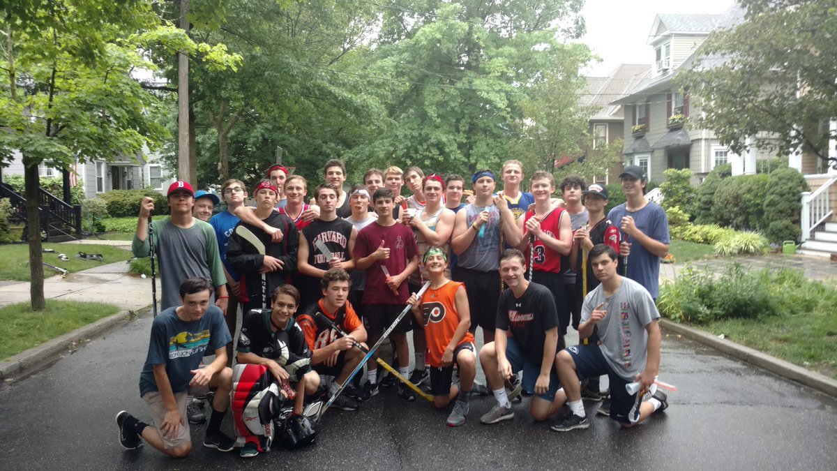 1_8986's tweet image. School&apos;s out for summer!!??