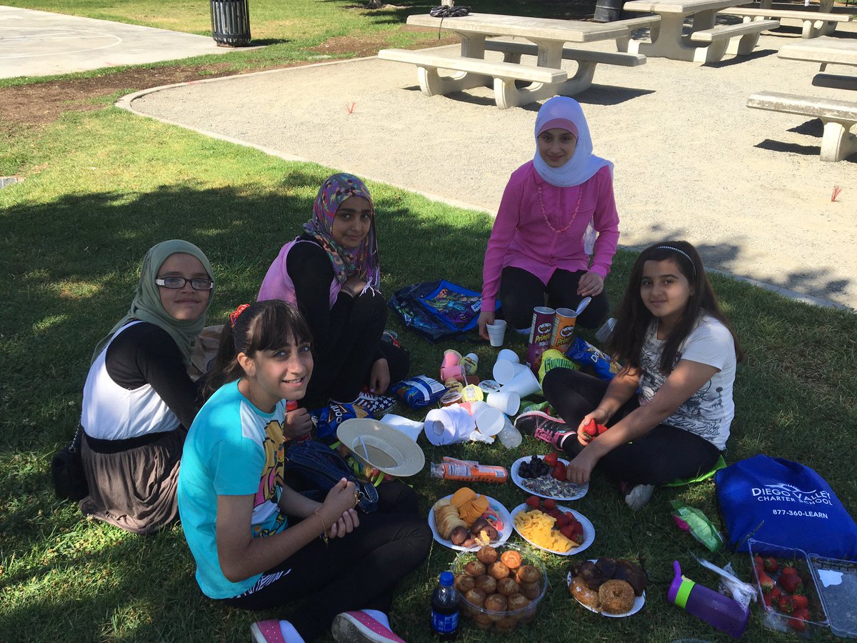 luvspeechtx's tweet photo. @EmSTEAMCVUSD 6th grade park field trip! @CajonValleyUSD https://t.co/Z3MhaBJhmX