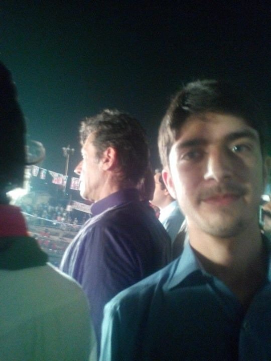 SabukAfridi's tweet photo. I want these moments again!
#AzadiContainer.
Aik wari phir!
@PTI_Trendsetter @DrAyesha4 @PTIforlife #DharnaInAugust https://t.co/GMwzEukuxU