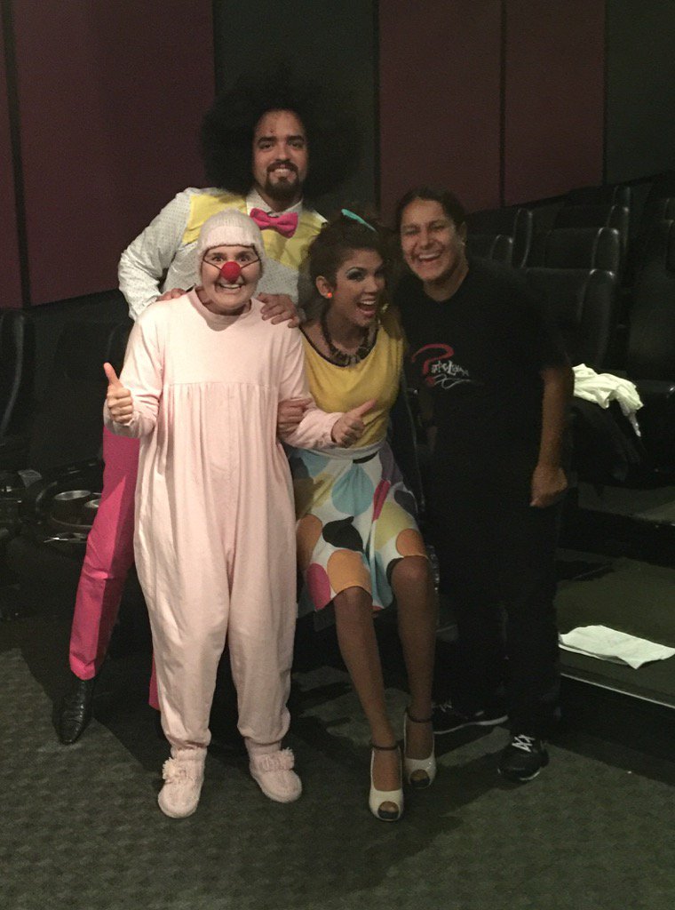 thaliaesta's tweet photo. Listos para estrenar la serie web #LosPlanesdelRicky 😊 https://t.co/8EbH8B5nVb
