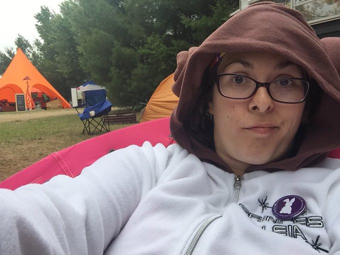Glamping. https://t.co/s9eD0NwMl5
