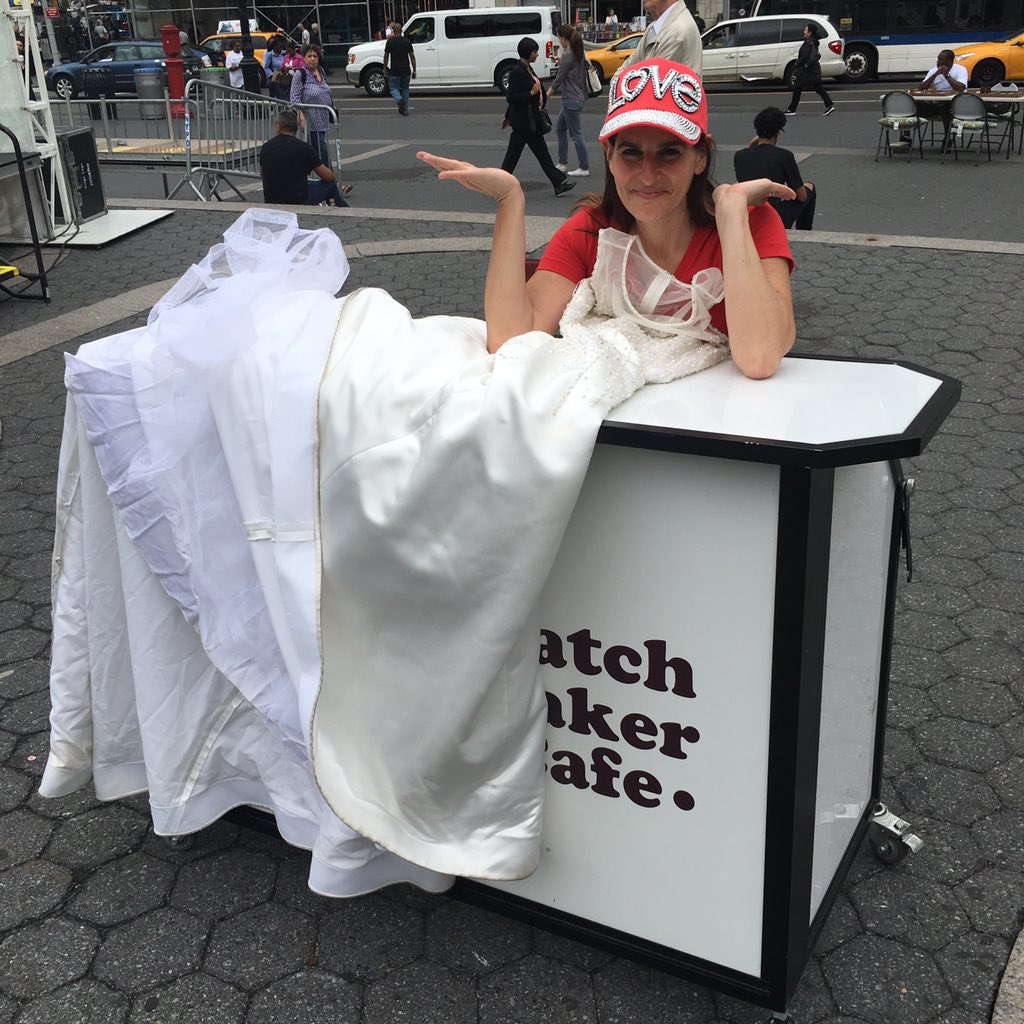 MatchmakerCafe's tweet image. Is it anti-feminist to be pro-"MRS"? #matchmakercafe #cablight #USQSummer @MatchmakerCafe @unionsquareny