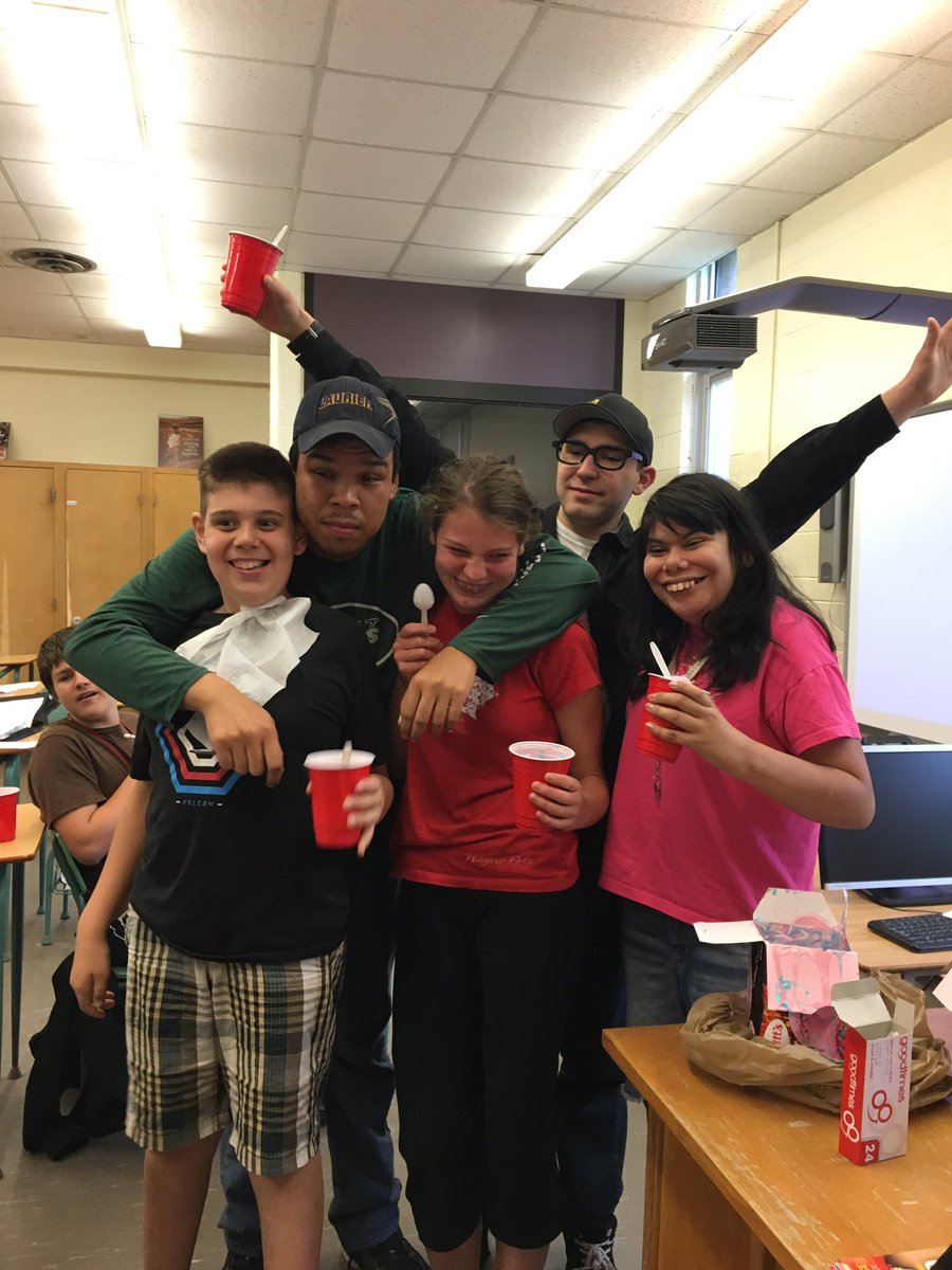 Ice Cream day at HSS. Thanks to <a href="/hewittsdairy/">hewitts dairy</a> for providing the delicious treat!