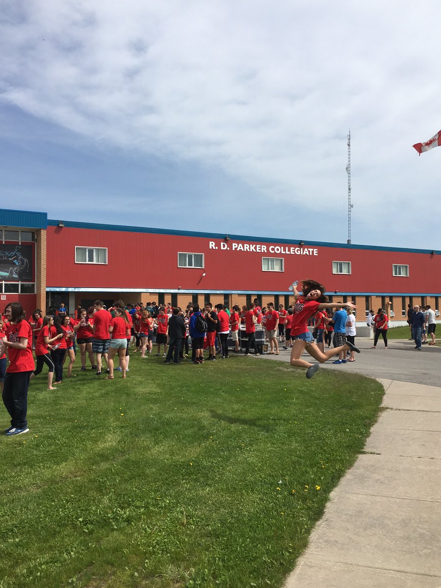 RobCFisher's tweet photo. Grad bbq jumpin for joy #rdpcpride #almostagrad https://t.co/EUqYVLMQ8N