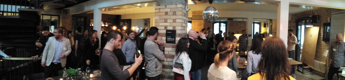 impacthubzurich's tweet photo. #PartnerDinner kickoff. Awesome crowd! #collaboration https://t.co/TZcYWS3PbE