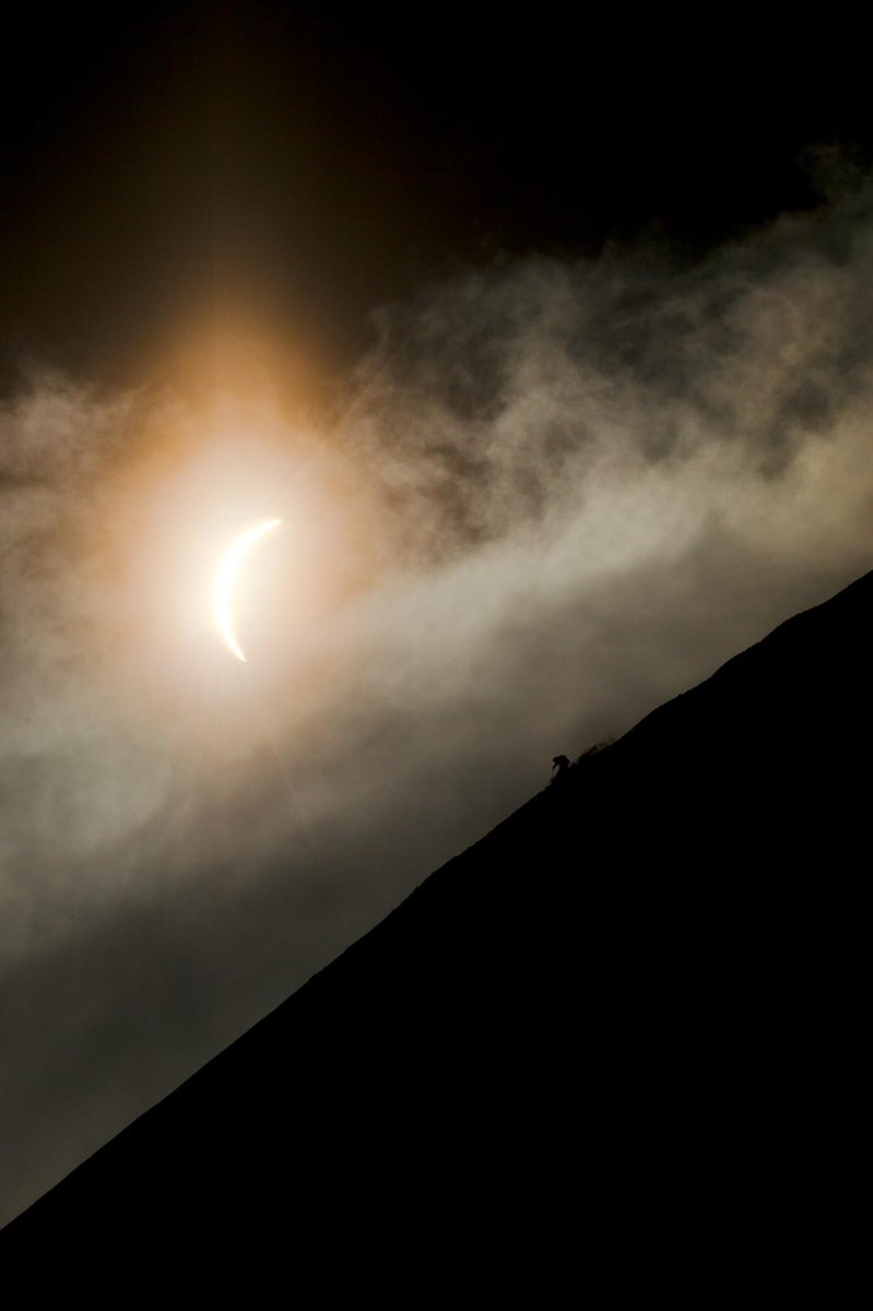 PowderMagazine's tweet photo. Of all the images taken in 2015, these were POWDER's favorites:
https://t.co/p2J69imoLX https://t.co/mWkOgYoHw3