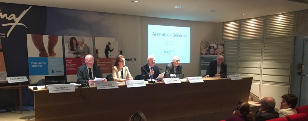 UDAF_de_Paris's tweet photo. L'UDAF de Paris réunit son assemblée générale #paris #assembleegenerale #associationsfamiliales https://t.co/Q7bnxoFpp7
