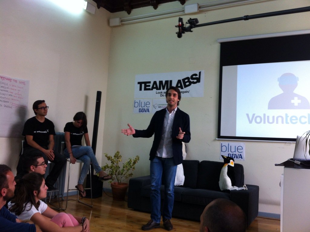 teamlabs's tweet photo. Cada año 400.000 niños son hospitalizados y @voluntechies llevará tecnología a estos niños #UnreasonableLabSpain https://t.co/KHFdmHypJZ